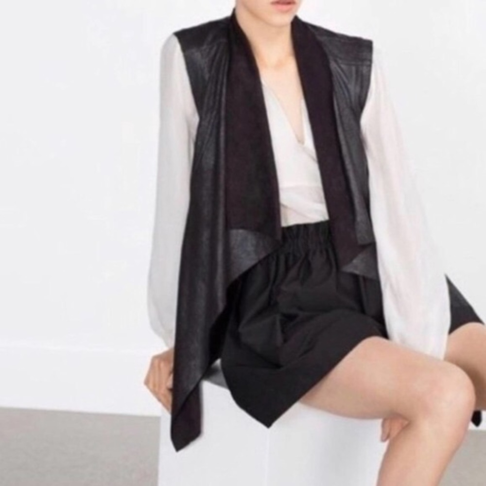 Zara Metallic Faux Leather Vest – Black Tie Belt Open Front Layer | Size S